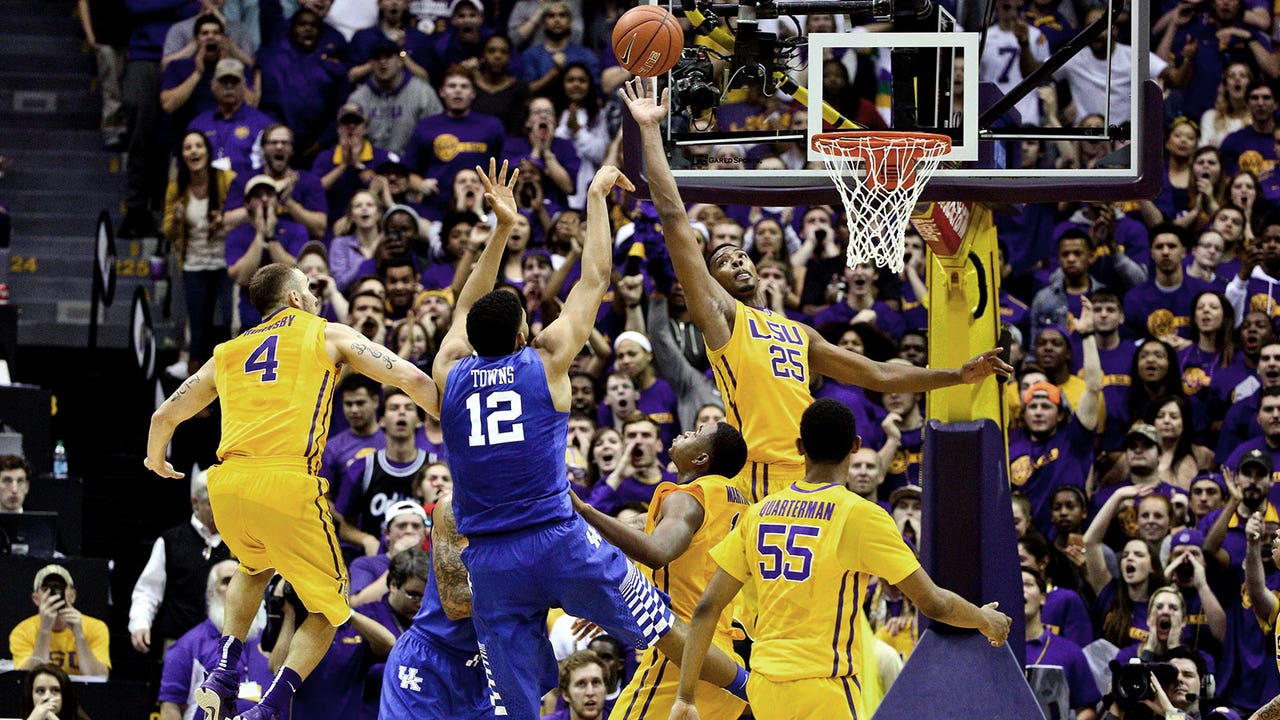 Towns shakes off technical, helps No. 1 Kentucky rally past LSU